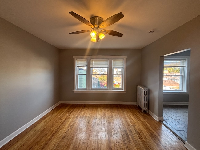 Photo - 3114-3116 W 61st St (Chicago, IL) Apartment