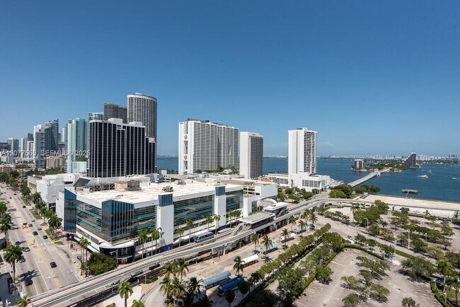 Building Photo - 1400 Biscayne Blvd