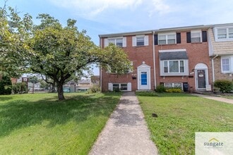 Building Photo - 945 Stormont Cir