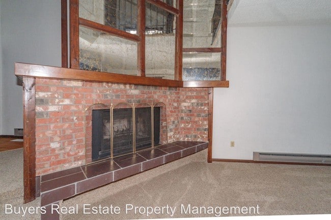 Building Photo - 3 br, 2.5 bath House - 2086 Crataegus Street