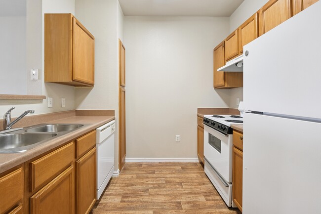 Foto del edificio - Sequoia Park Apartments