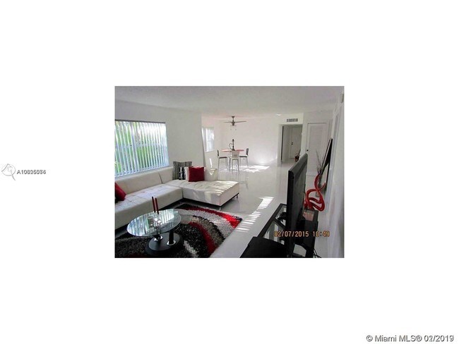 Building Photo - 5961 N Falls Cir Dr