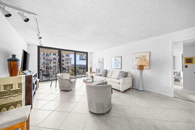 Building Photo - 3460 S Ocean Blvd