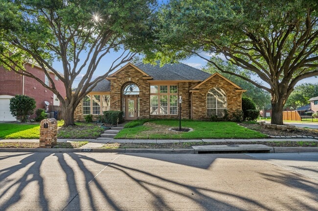 Foto del edificio - 5512 Charleston Dr