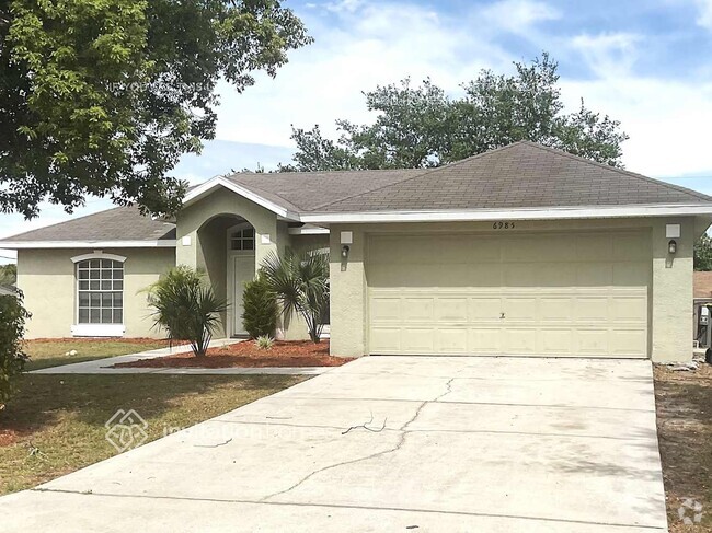 Building Photo - 6985 Kaylor Ave