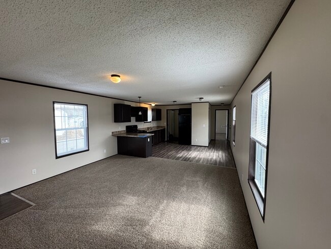 Building Photo - 32 Armstrong Ave