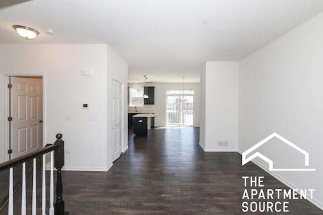 Building Photo - 4465 Monroe Ct