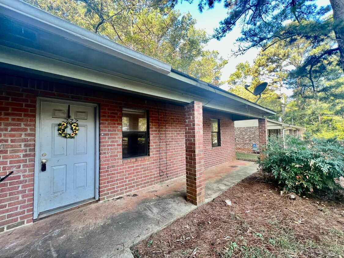 177 W Paces Dr, Athens, GA 30605 Townhome Rentals in Athens GA
