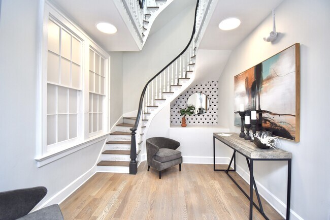 Foto del edificio - 33 E Court St