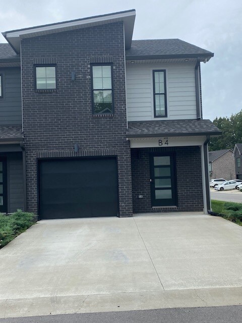 Foto principal - 537 Bellamy Ln