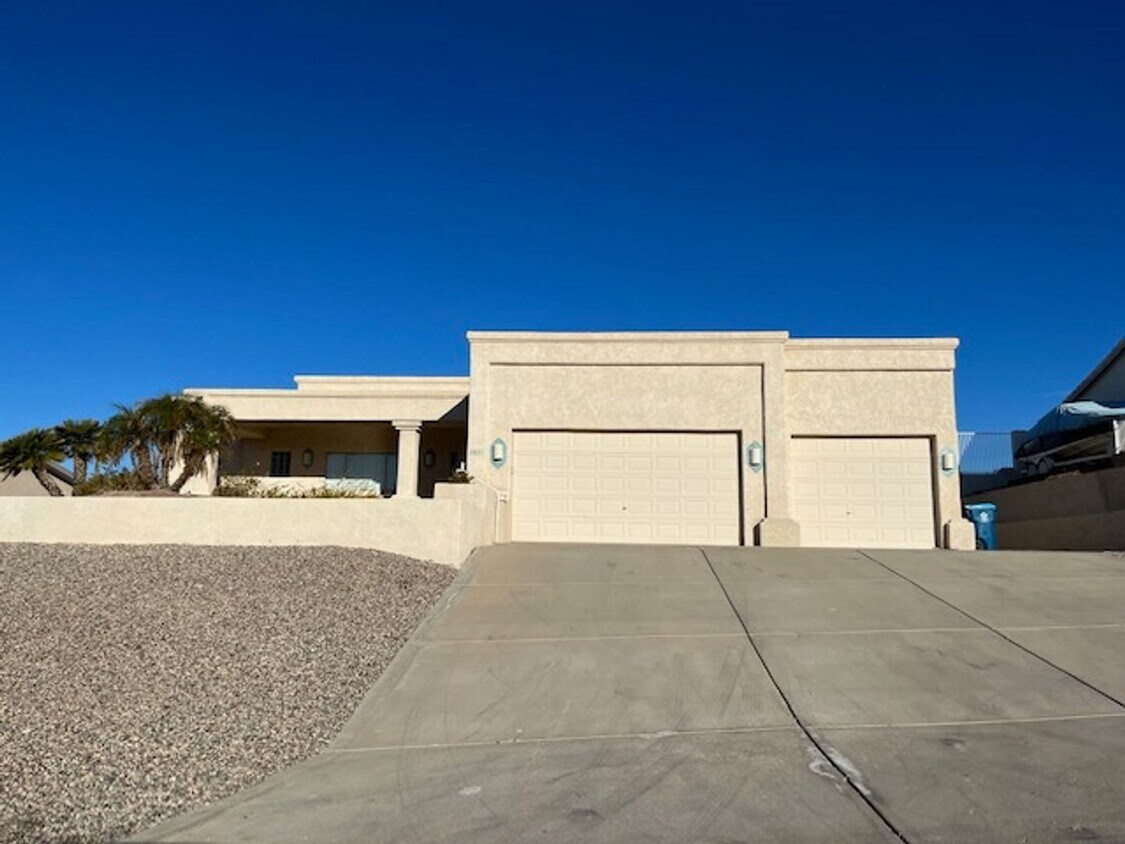 Primary Photo - 3 Bedroom - 2.5 Bath Pool Home