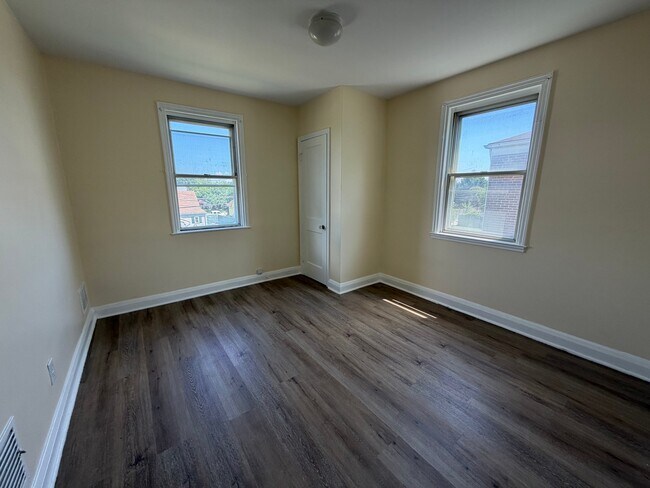 Foto del edificio - 3015 Liberty Pkwy