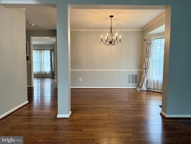 Building Photo - 25558 Dabner Dr