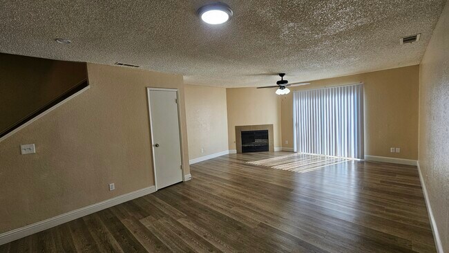 Foto del edificio - Boulder Springs Apartments
