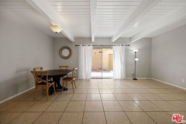 Building Photo - 43614 Stanridge Ave