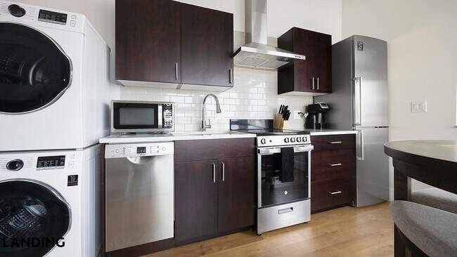 Foto del edificio - 135 Adams St