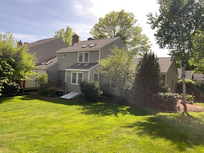 Foto del edificio - 63 Harrington Farms Way