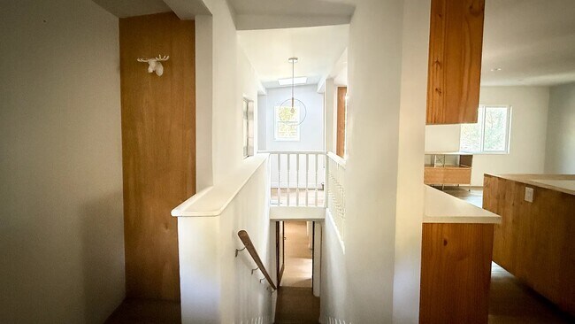 Foto del edificio - 4536 Bend Dr