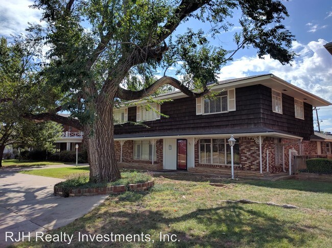 Building Photo - 6523 Avondale Dr