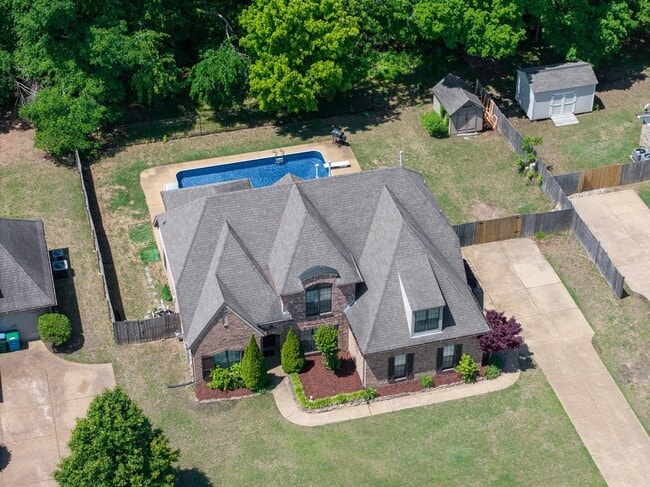 Building Photo - 6361 William Hill Dr