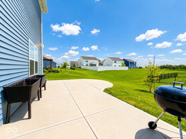 Building Photo - 5872 Wintersweet Ln