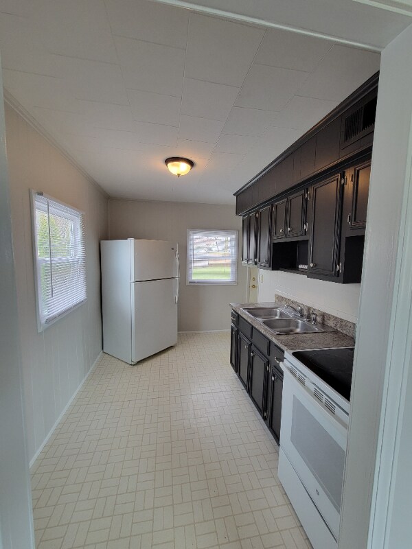 Foto del edificio - 1147 W 37th St