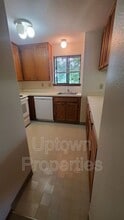 Building Photo - 1516 SW Dewitt St