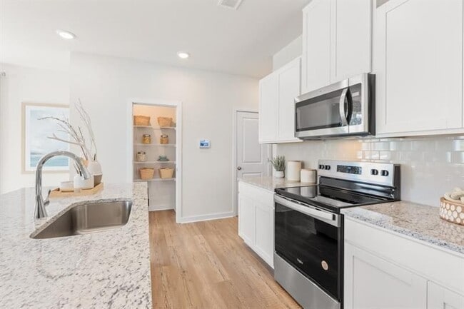 Foto del edificio - 971 Sutherland Ln