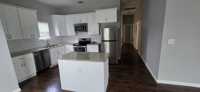 Photo - 3 bedroom and 2 bathrooms has newly renovated modern home in Southtown unit ready to move in!