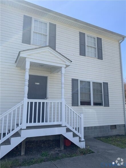 Building Photo - 627 Della St