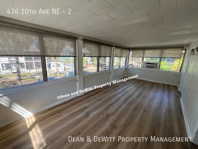 Building Photo - 426 10th Ave NE