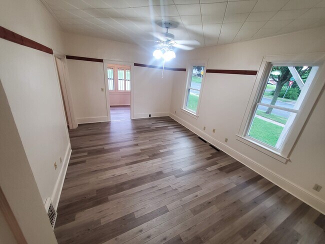 Livingroom - 252 Union St