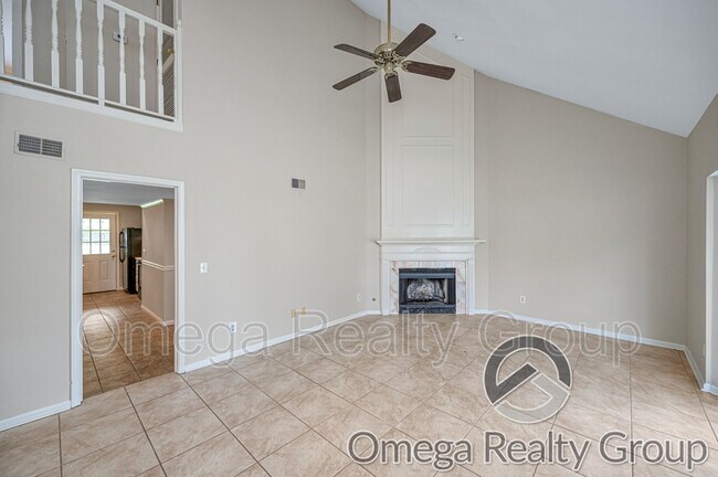 Building Photo - 2172 Cheshire Dr