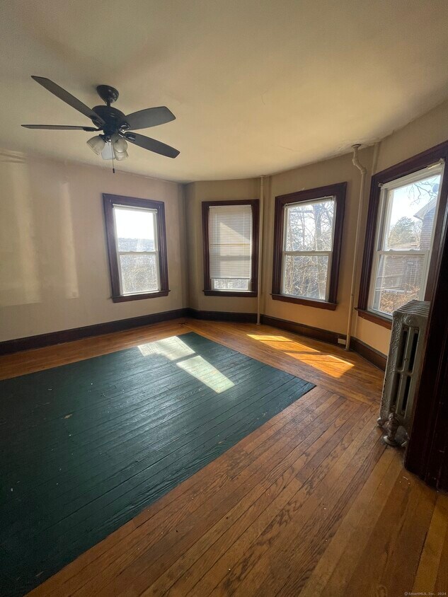 186 Prospect St, Windham, CT 06226 House Rental in Windham, CT