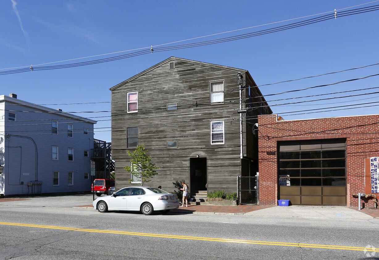 Building Photo - 114 Washington Ave