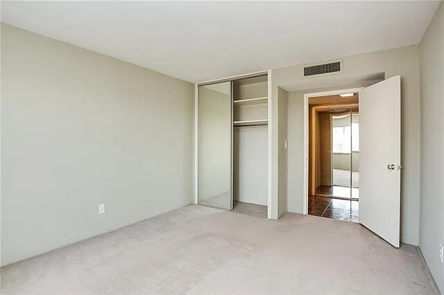 Foto del edificio - 4550 Warwick Blvd