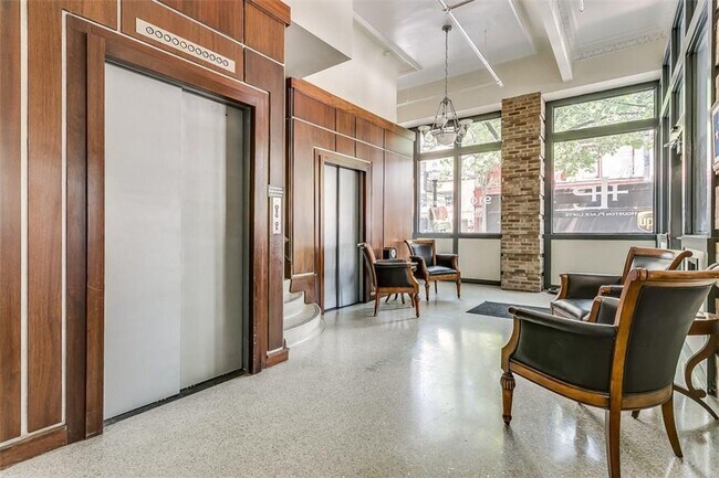 Foto del edificio - Beautiful 1 Bed- 1 Bath in Houston Place L...