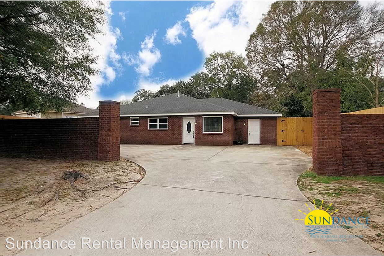Primary Photo - 4 br, 3 bath House - 505 South Avenue
