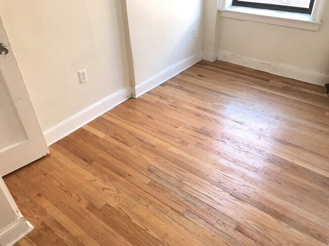 Building Photo - 672 Ocean Ave