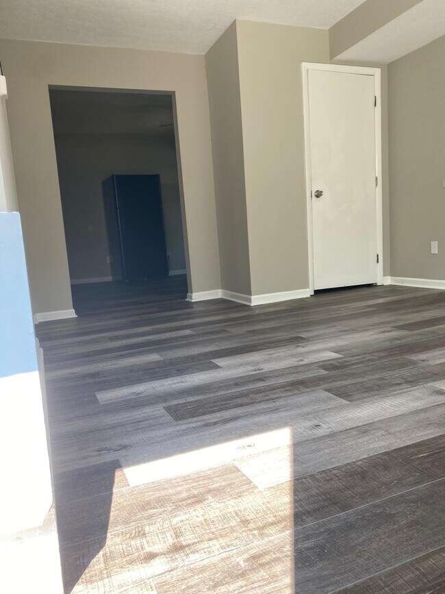 Foto del edificio - 1004 Plateau St