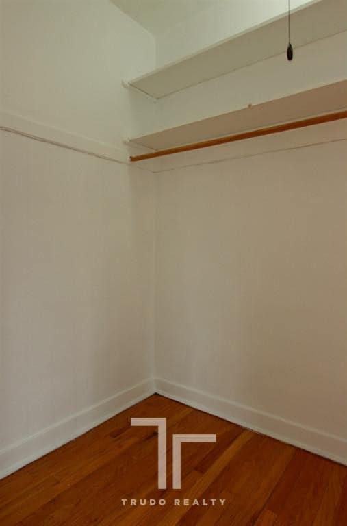 Building Photo - 3265 W Wrightwood Ave