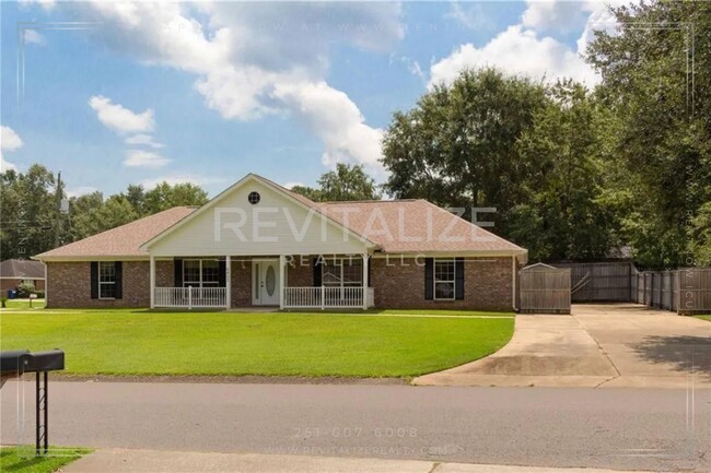 Building Photo - **Half-Off Security Deposit** Lovely Brick...