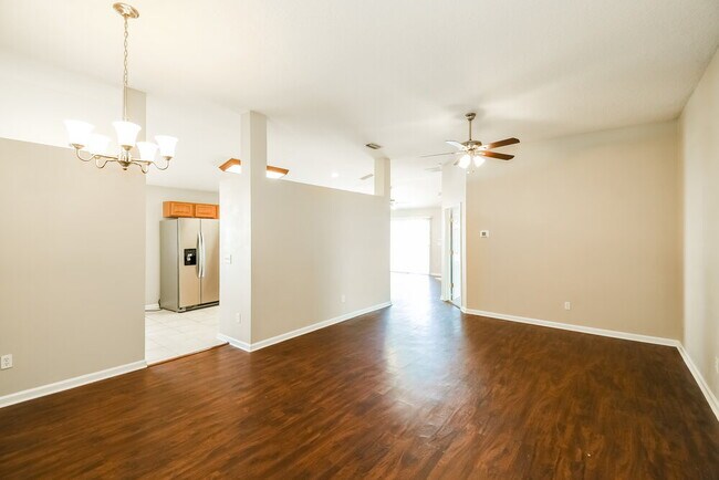 Foto del edificio - 12561 Brahma Bull Cir W