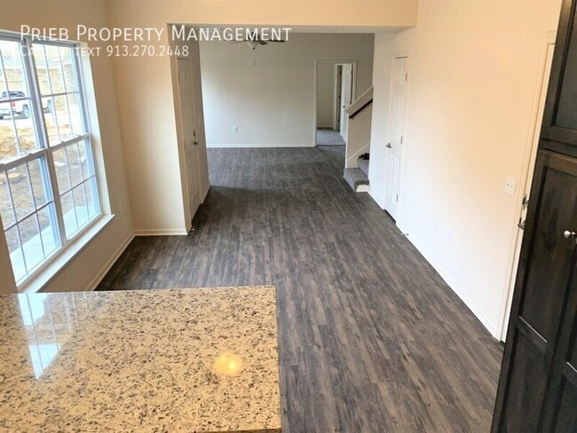 Building Photo - 21652 W 126th Terrace