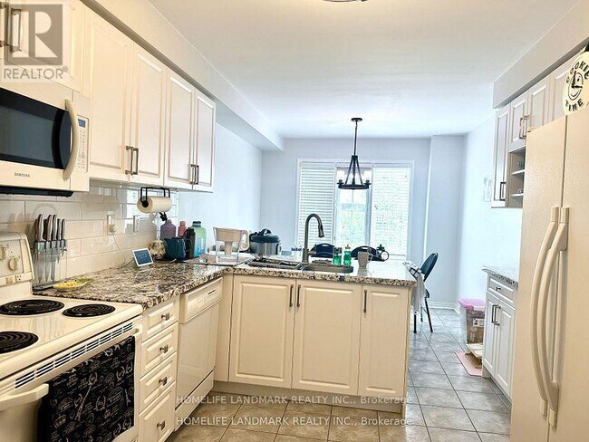 Building Photo - 52 Beresford Dr