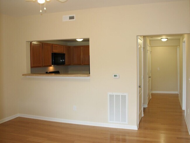 Foto del edificio - Briarcliff Condominiums