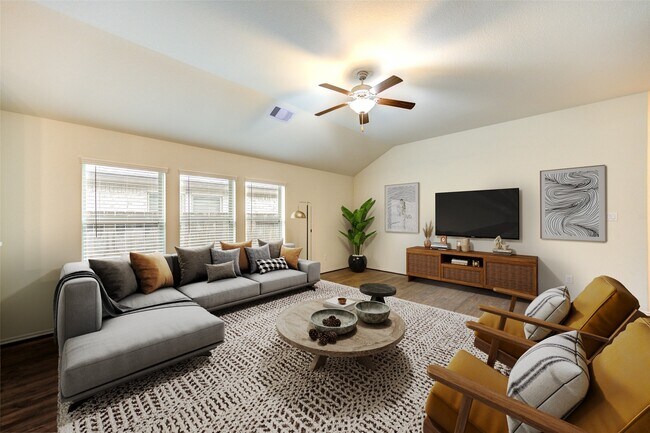 Foto del edificio - 18907 Via Flora Dr