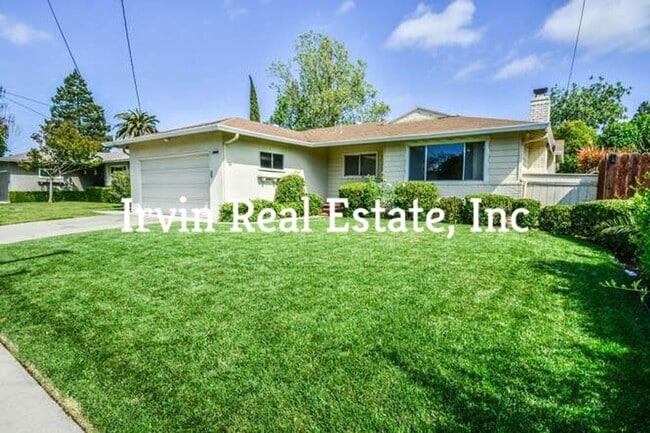 Photo - Nice 4 Bedroom Rancher House