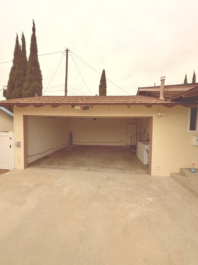 Foto del edificio - 8257 E Marshall St