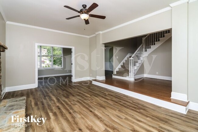 Building Photo - 3320 Fairway Bend Dr